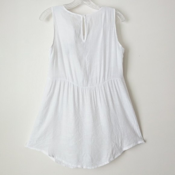 Spense | White Sleeveless Tunic Ivory Keyhole Back - Picture 2 of 9
